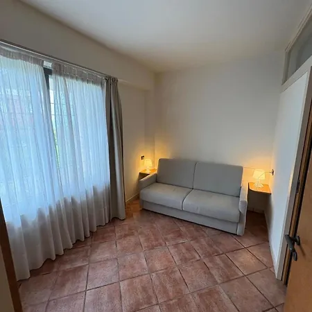 Ξενοδοχείο Eden 2*