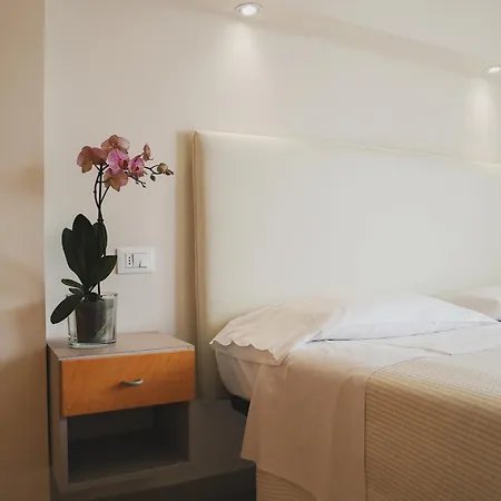 Hotel Eden